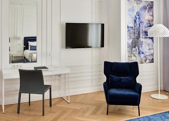 Hotel Indigo Warsaw Nowy Świat, an IHG Hotel